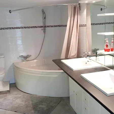 Grand Loft De Standing 140m2 Jacuzzi Privatif, Terrasse 60m2 Vue Degagee 펜션